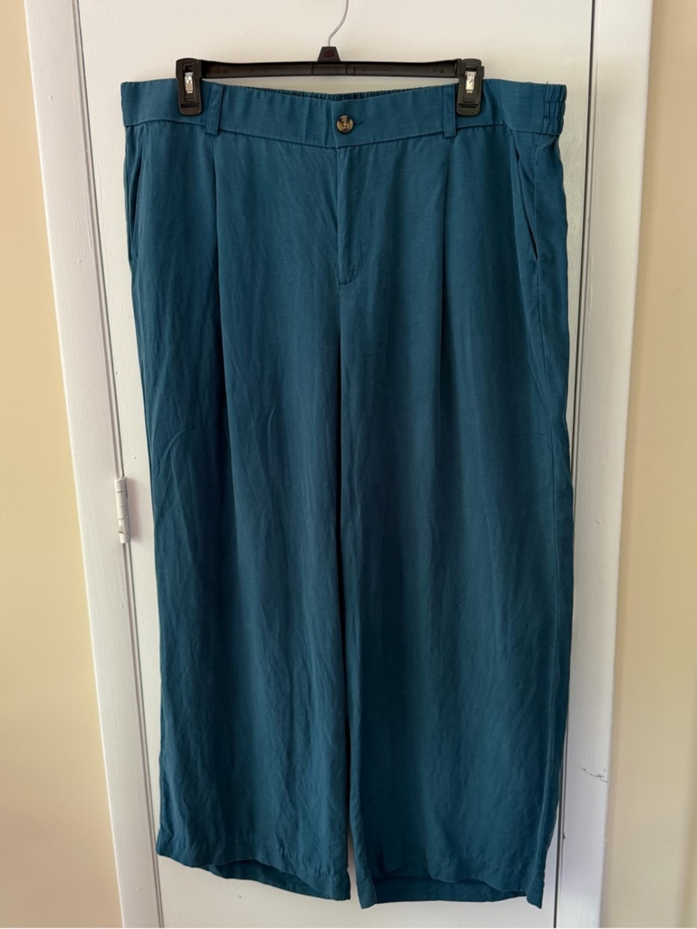 Torrid Total Wide Leg Studio Linen High-Rise Pant - Picture 4 of 7